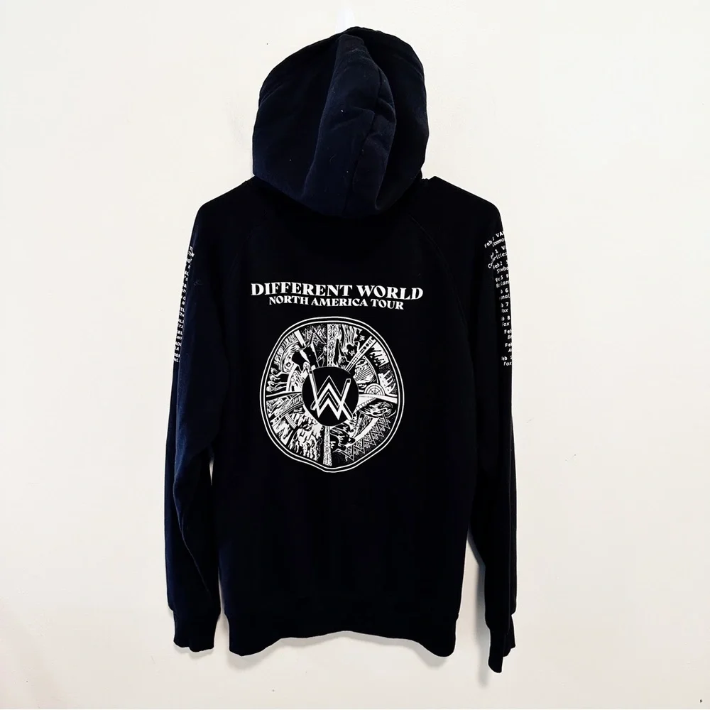 Different World British Rock Band Tour Sweatshirt Hoodie - Picture 5 of 5